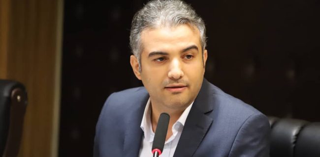 دکتر سید حسین رضویان عضو شورای اسلامی شهر رشت:  برگزاری نشست مشورتی روسای شوراهای اسلامی و شهرداران مراکز استانها در رشت می‌بایست موجب جلب توجه کشوری و بهره مندی از اعتبارات ملی برای توسعه رشت شود