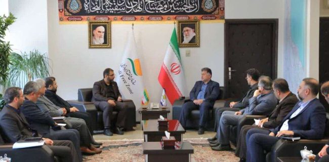 در نشست مدیر عامل آبفا گیلان و مدیر عامل سازمان منطقه آزاد انزلی مطرح شد ؛ تکمیل آب شرب روستایی و ارتقای کیفیت آب مصرف منطقه آزاد انزلی