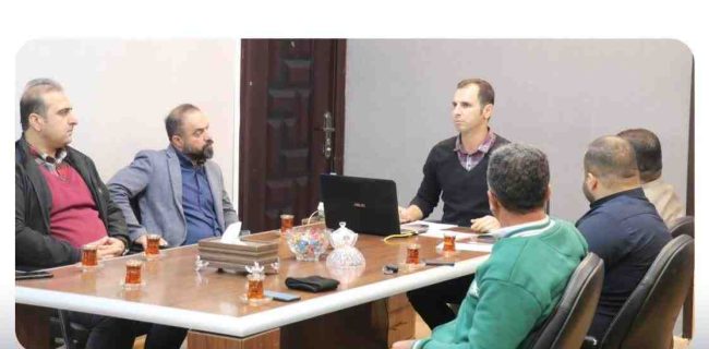 نشست دکتر صادق پور شهردار لنگرود با نمایندگان دستفروشان محوطه پارک آزادی به منظور اجرای فاز دوم ساماندهی دستفروشان سطح شهر