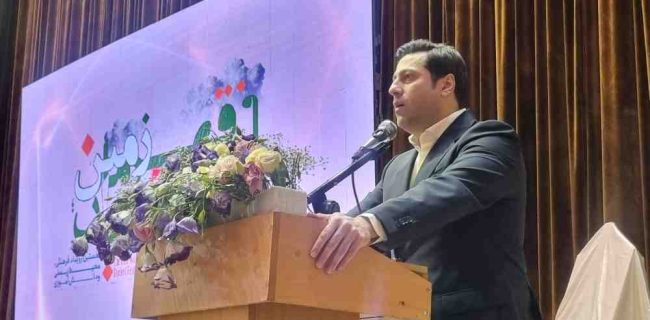 رضا زنده دل شهردار لاهیجان؛ با خلق این رویداد تلاش کردیم نسل های آینده را با زمین پاک آشنا کنیم