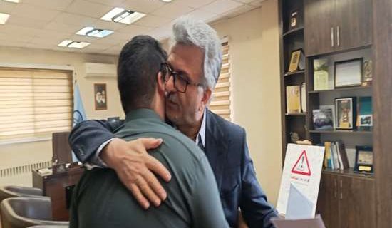 تجلیل دکتر آشوبی رئیس دانشگاه علوم پزشکی گیلان از کارگران شاغل در نظام سلامت