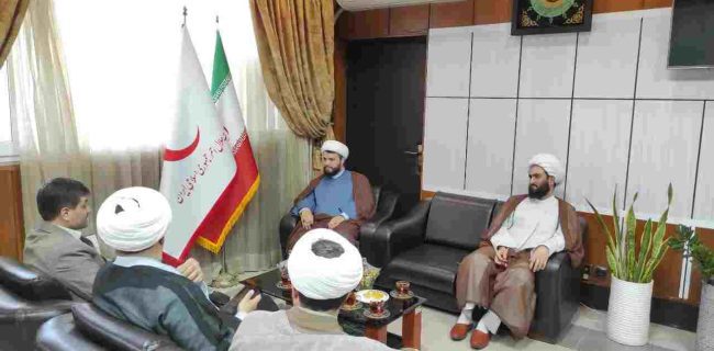 مدیرعامل جمعیت هلال احمر گیلان گفت: هلال احمر به طور کامل در کنار مردم و پای کار جشن غدیر است مدیرعامل جمعیت هلال احمر گیلان گفت: هلال احمر به طور کامل در کنار مردم و پای کار جشن غدیر است