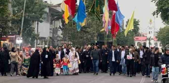 مراسم استقبال از کاروان خادمین حرم مطهر رضوی در رشت برگزار شد
