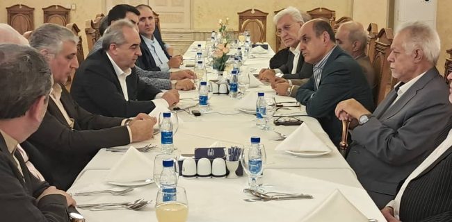 استاندار گیلان در دیدار با سفیر جدید ایران در باکو: مرز آستارا ظرفیت تبدیلشدن به قطب ترانزیتی منطقه را دارد استاندار گیلان در دیدار با سفیر جدید ایران در باکو: مرز آستارا ظرفیت تبدیلشدن به قطب ترانزیتی منطقه را دارد