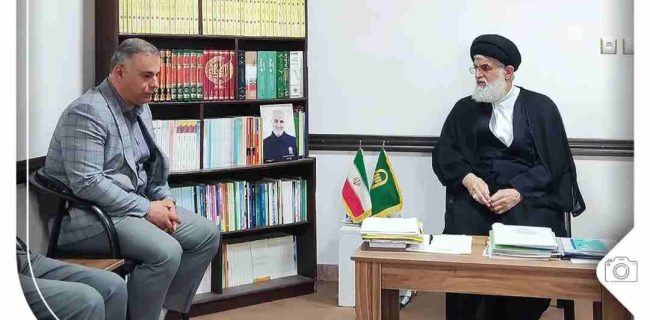 دیدار محمود گچکار سرپرست شهرداری بندرانزلی با حجتالاسلام والمسلمین سید عبدالجواد شمسالدین امام جمعه شهرستان بندرانزلی دیدار محمود گچکار سرپرست شهرداری بندرانزلی با حجتالاسلام والمسلمین سید عبدالجواد شمسالدین امام جمعه شهرستان بندرانزلی