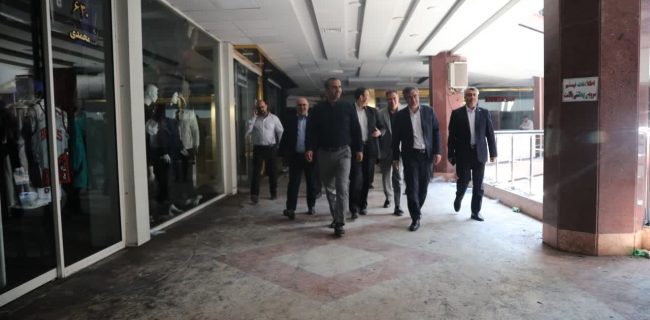 بازدید مدیرعامل بیمه ایران از مجتمع ونوس و دستور تسریع در رسیدگی به پرونده بیمهای بازدید مدیرعامل بیمه ایران از مجتمع ونوس و دستور تسریع در رسیدگی به پرونده بیمهای