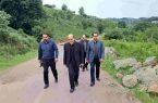 بازدید میدانی فرماندار لاهیجان از روند تعمیرات جاده روستای شیرنسا به کوره