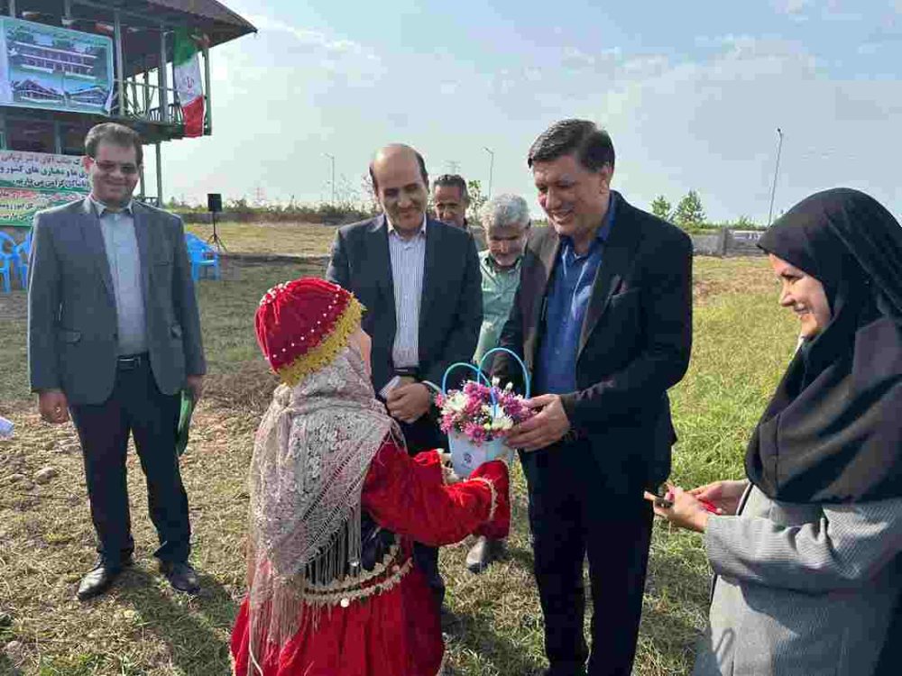 کلنگزنی مجتمع گردشگری، تفریحی و اقامتی در روستای پاشاکی لاهیجان کلنگزنی مجتمع گردشگری، تفریحی و اقامتی در روستای پاشاکی لاهیجان