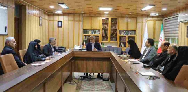 بازسازی تمثال شهدا در اولویت کار شهرداریها و دهیاران باشد