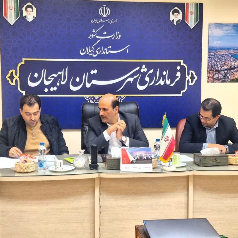 رفع موانع تولید در حوزه صنعت و گردشگری، اولویت مدیریت شهرستان است