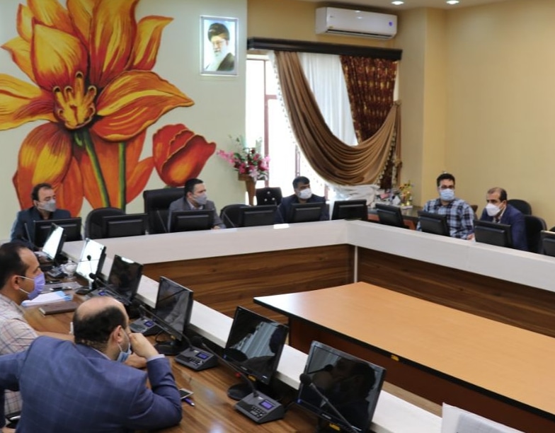 💢صبح امروز و به ریاست مهندس سید مهدی رجایی برگزار شد :  🔸جلسه هماهنگی بررسی میزان پیشرفت کارخانه کمپوست شهرستان لنگرود واقع در آلمان لنگه و چگونگی حمل و راه اندازی دستگاه خودکشنده هوادهی کمپوست (ویندرو ترنر)   ✅ در این نشست رئیس شورای اسلامی شهر لنگرود ، معاونین عمرانی ، مالی و حقوقی شهرداری ، نمایندگان پیمانکار ، مشاورین طرح و سایر کارشناسان نیز حضور داشتند