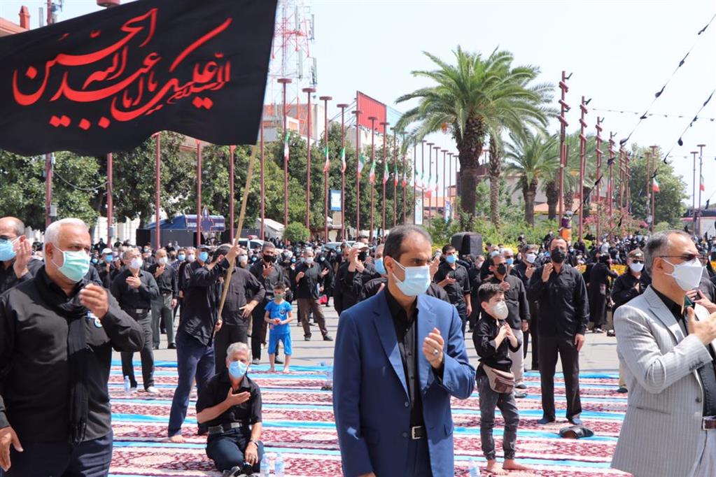 گزارش تصویری از حضور سید محمد احمدی شهردار رشت در مراسم سوگواری سید و سالار شهیدان امام حسین (ع) و نماز ظهر عاشورا