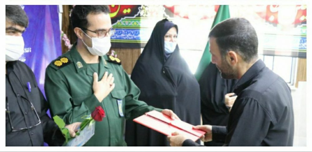 سرپرست شهرداری و رئیس شورای شهر لنگرود طی پیامی خطاب به مجید صبوحی فرمانده پایگاه مقاومت شهید چمران شهرداری،انتخاب این‌ پایگاه را بعنوان‌ پایگاه نمونه ادارات شهرستان لنگرود تبریک گفتند