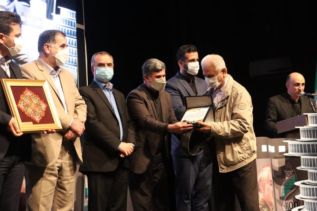 تجلیل اعضای شورا و شهردار رشت از منتخبین جشنواره فیلم کوتاه رشت