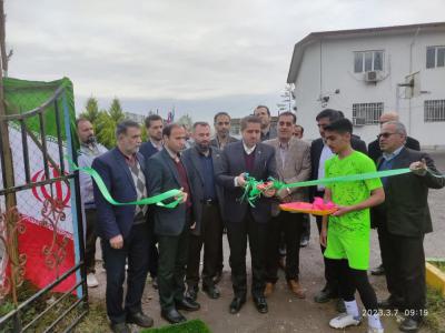 با حضور فرماندار رشت و در قالب افتتاح متمرکز ۵۵۰ پروژه ورزشی طرح شهید سلیمانی در مدارس سرتاسر کشور، زمین چمن مصنوعی دبیرستان استعدادهای درخشان میرزا کوچک به بهره برداری رسید