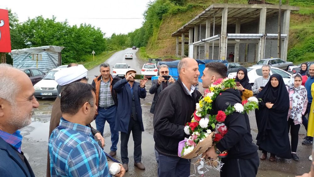 مردم و مسئولان اطاقور از ورزشکار المپیکی خود به بهترین شکل استقبال نمودند