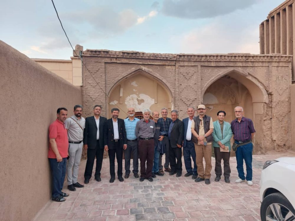 به همت شهرداری و شورای اسلامی شهر سیرجان صورت پذیرفت؛   برگزاری آیین گرامیداشت یکصد و یکمین سال تولد دکتر صادقی در سیرجان  