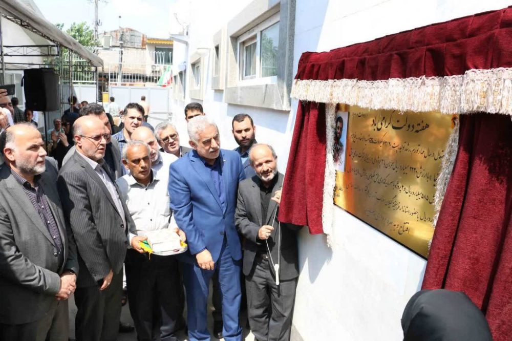 در اولین روز از هفته دولت با حضور اسدالله عباسی پست ۶۳/۲۰ کیلوولت شهید سجاد طاهرنیا و بطور همزمان ۵ پروژه دیگر با اعتبار ۳۶۱۵ میلیارد ریال افتتاح شد