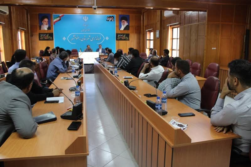 فرماندار رضوانشهر در نشست با دهیاران بخش مرکزی شهرستان گفت: یکی از سیاست های دولت سیزدهم، در کنار مردم بودن و استفاده از ظرفیت مردمی است