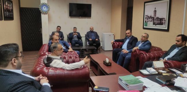 شهردار رشت و جمعی از مدیران شهرداری بمناسبت نوروز  با رئیس شورا دیدار کردند