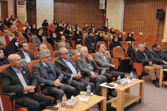 در آیین تکریم زنده‌یاد میر جعفر ابریشم‌چیان انجام پذیرفت؛ 💠استعدادهای برتر دانشجویی گیلان تجلیل شدند