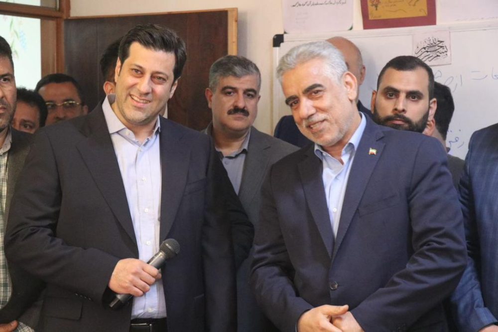 برای نخستین بار در استان گیلان، کارت شهر یار در حوزه آموزش پسماند با عنوان پویش لاهیجان ،پاک شهر گیلان توسط استاندار گیلان اهدا شد