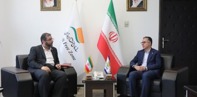 در دیدار مدیرکل بنادر گیلان با مدیرعامل سازمان منطقه آزاد انزلی: بنادر انزلی و كاسپین مكمل یكدیگرند