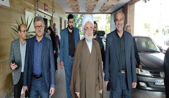 بازدید آیت الله فلاحتی نماینده ولی فقیه در گیلان و دکتر آشوبی از بیمارستان قائم (عج) رشت