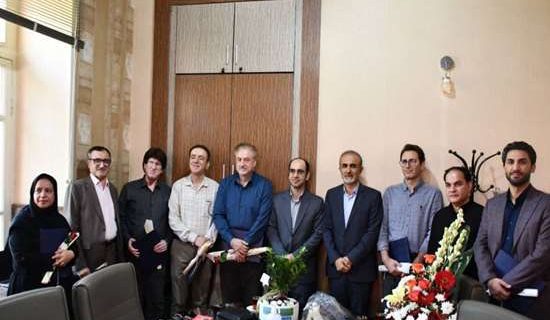 از پزشکان مراکز آموزشی درمانی پورسینا و رازی رشت به مناسبت روز پزشک تقدیر شد