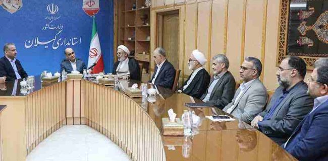 رئیس کل دادگستری استان گیلان به همراه معاونین قضایی  با استاندار گیلان دیدار کرد