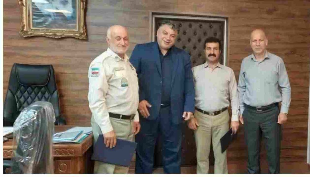 بمناسبت هفته دولت و روز كارمند، از کارکنان نمونه یگان حفاظت آبزیان شیلات گیلان تجلیل شد