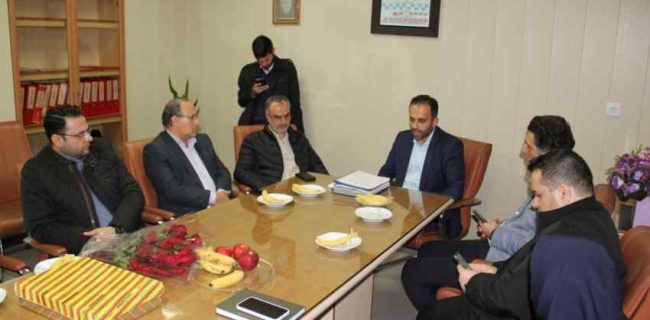 نشست مشترک شهردار، مدیران شهری و رئیس کمیسیون بهداشت شورا با مدیر بیمارستان پورسینا