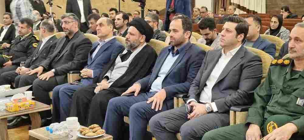 برگزاری چهارمین جلسه مجمع مشورتی رؤسای شوراها و شهرداران شهرهای مراکز شهرستان های گیلان به میزبانی لاهیجان