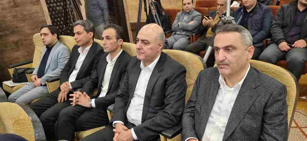 فرماندار لاهیجان در چهارمین جلسه مجمع مشورتی روسای شوراهای اسلامی و شهرداران مراکز شهرستان های استان گیلان؛ از عملکرد خوب شهرداری و شورای اسلامی لاهیجان تشکر میکنم