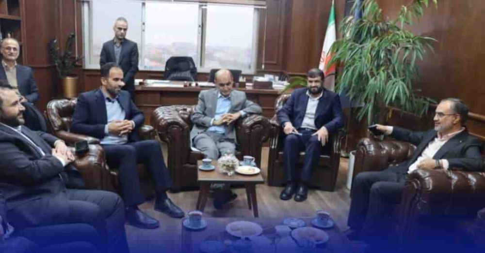 با حضور استاندار گیلان انجام شد ؛ ‌نشست مدیرعامل بانک شهر و هیئت همراه با رئیس شورای اسلامی و شهردار رشت