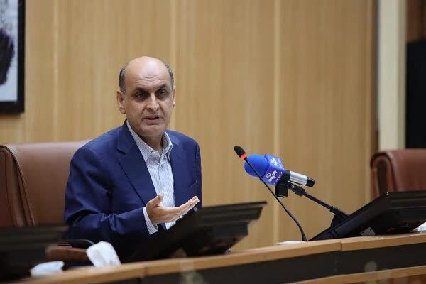 استاندار گیلان خبر داد: افزایش سهمیه آرد و تمدید ساعات فعالیت نانوایی‌ها برای خدمت‌رسانی بهتر به شهروندان و مسافران