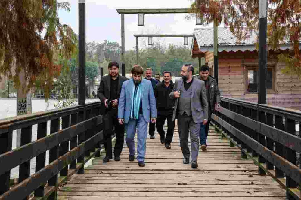 بازدید علی آقا محمدی مشاور مقام معظم رهبری از فرصت‌های طبیعی و گردشگری بندر کیاشهر