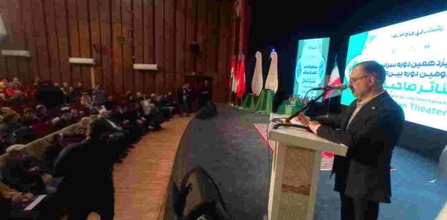 رئیس شورای اسلامي شهر رشت در مراسم اختتامیه جشنواره بین المللی تئاتر صاحبدلان: هنرمندان متعهد جامعه را به لحاظ فرهنگی غنی می کنند