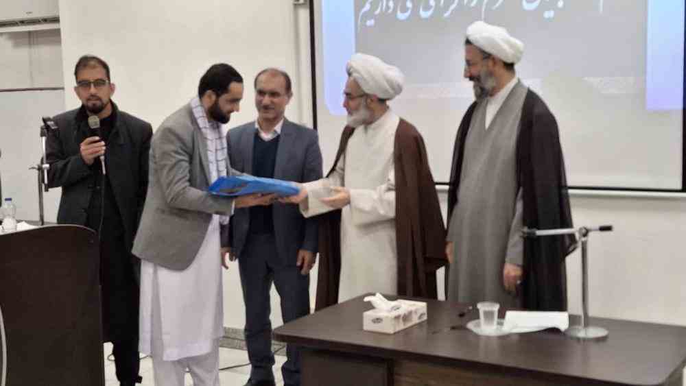 آیت الله فلاحتی در دیدار با دانشجویان بین‌الملل دانشگاه گیلان: دانشجویان پیام‌آور علم، آگاهی و فساد ستیزی هستند