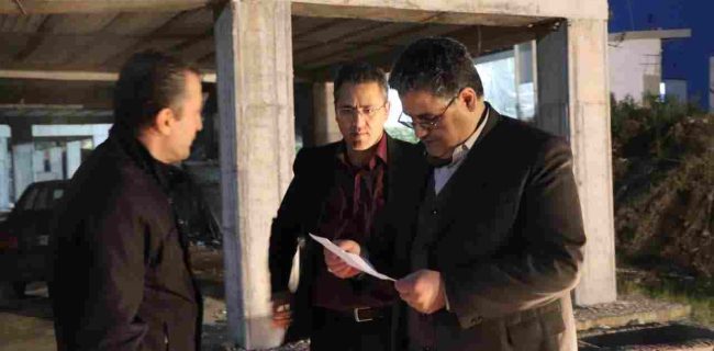 بازدید شبانه مهندس دائمی از پروژه ۹۸ واحدی سنگاچین شهرستان بندر انزلی