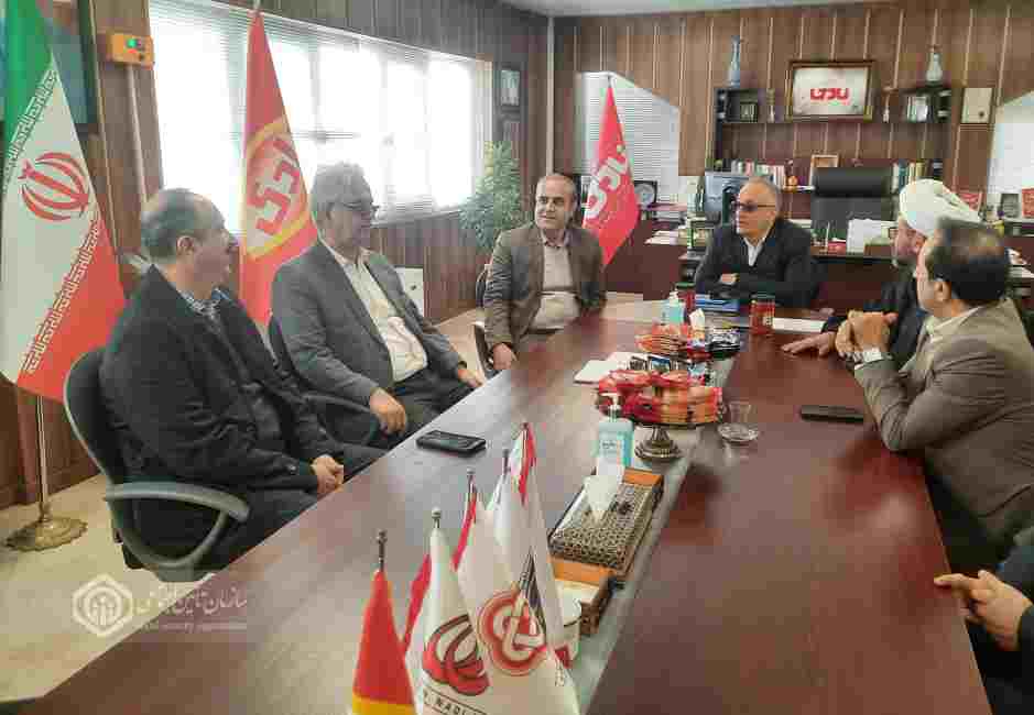 بیش از ۱۰۰۰ نفر به صورت مستقیم در شرکت کلوچه نادی اشتغال به کار دارند