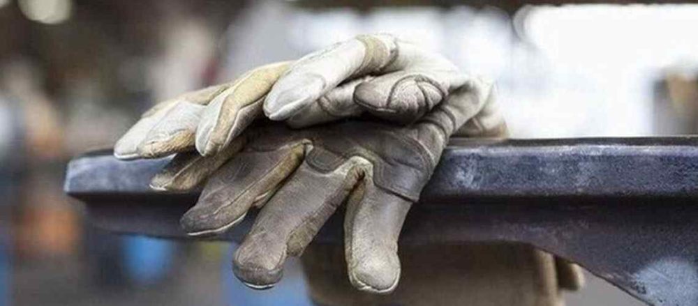 بحران صنعت فولاد خزر در گیلان شدت گرفت