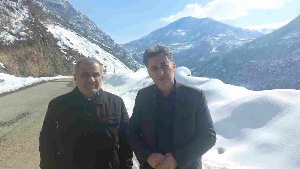 بازدید سرپرست فرمانداری رودسر از مناطق برف‌زده اشکورات:   تلاش برای بازگشایی روستاها و حفظ ایمنی مردم