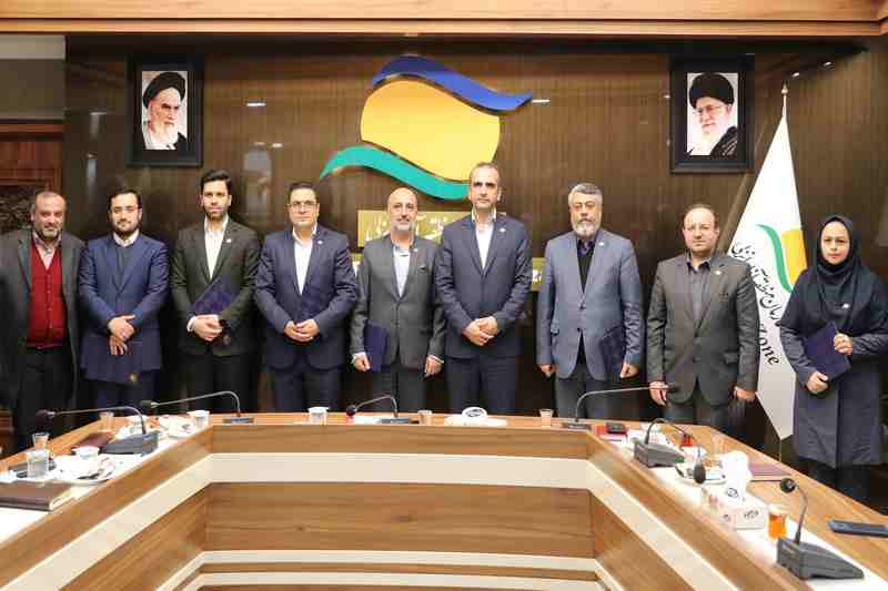 صدور احكام جدید در سازمان منطقه آزاد انزلی با تکمیل تیم معاونین و مدیران