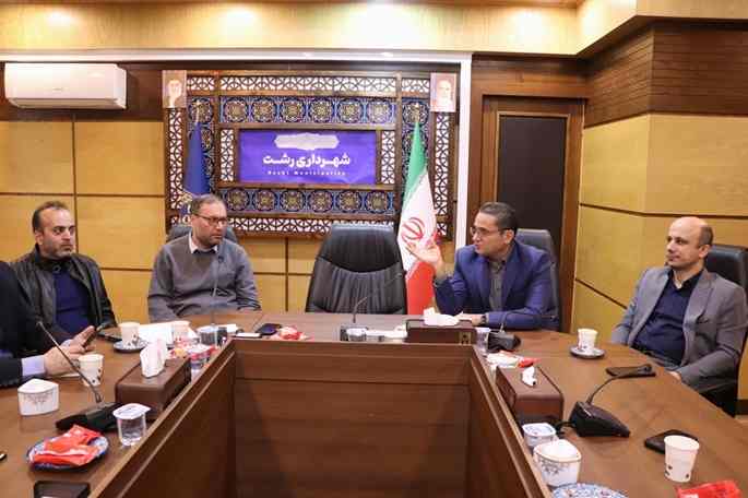 با حضور معاونین و مدیران شهرداری رشت؛ جلسه ستاد بحران و برنامه‌ریزی استقبال از بهار برگزار شد