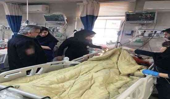 عیادت رئیس دانشگاه علوم پزشکی گیلان از پرستار سانحه‌دیده آستارا