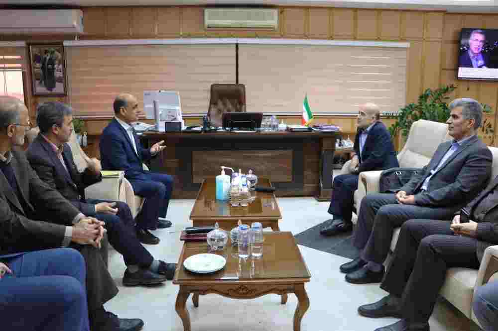 استاندار گیلان در نشست با رئیس سازمان شیلات کشور مطرح کرد:  آب بندان های گیلان؛ فرصتی طلایی برای توسعه آبزی پروری