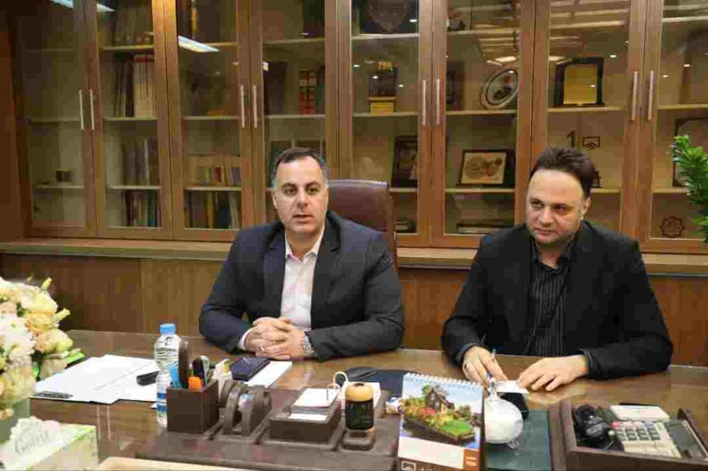 در دیدار مسعود عباس نژاد و سینا مقدادی مطرح شد؛ ضرورت توجه به نقشه های اجرایی و ساخت و ساز ایمن و تسریع صدور پروانه های ساختمانی