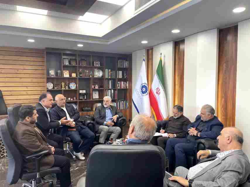 با پیشنهاد بازرس کل استان گیلان :  تشکیل کمیته پنجره واحد حمایتی و نظارتی سرمایه گذاری برای تولید در اتاق بازرگانی ، صنایع ، معادن و کشاورزی استان گیلان