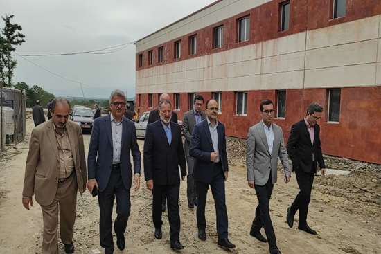 دستور بازرس گیلان بر تشکیل کمیته ویژه تسریع پروژه بیمارستان ۴۲۱ تختخوابی رشت